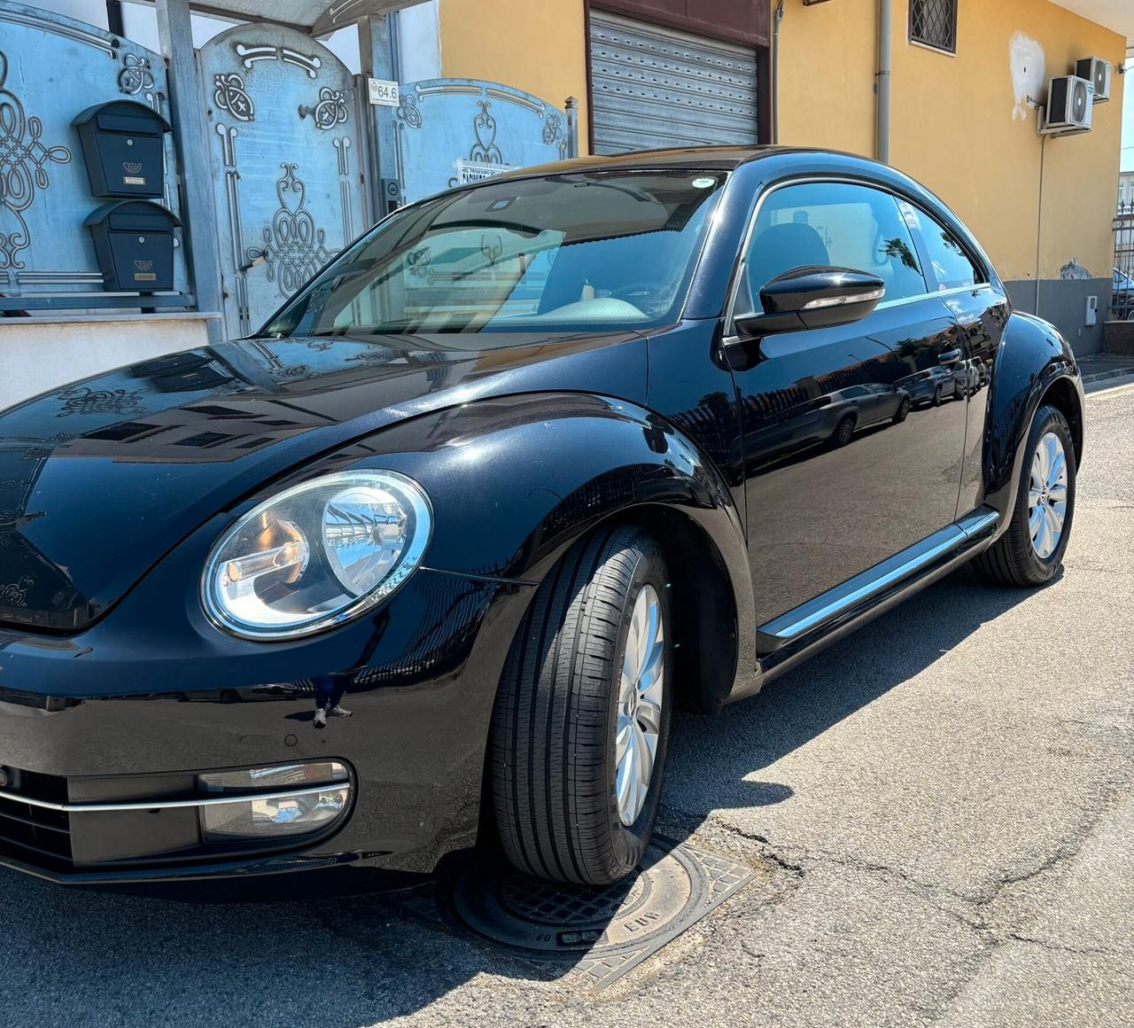 Volkswagen Maggiolino 1.6 TDI Design ANNO 2012