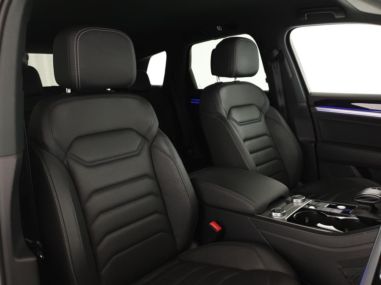 Volkswagen Touareg 3.0 v6 tdi elegance r-line exterior pack 286cv tiptronic