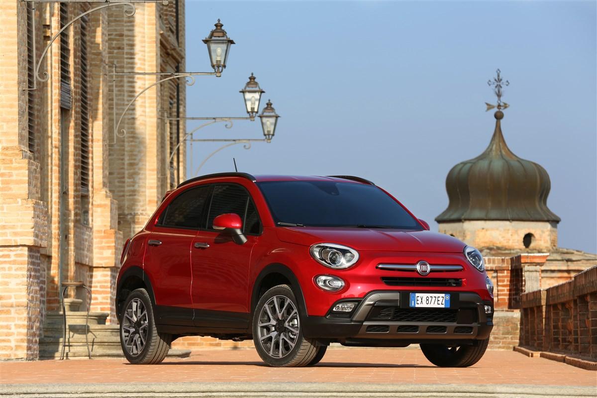 FIAT 500 X 2015 - 500X 2.0 mjt Cross Plus 4x4 140cv auto