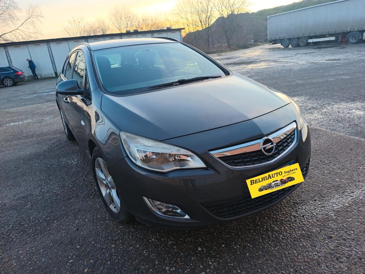 Opel Astra Sw 2012----1.4 Benzina GPL