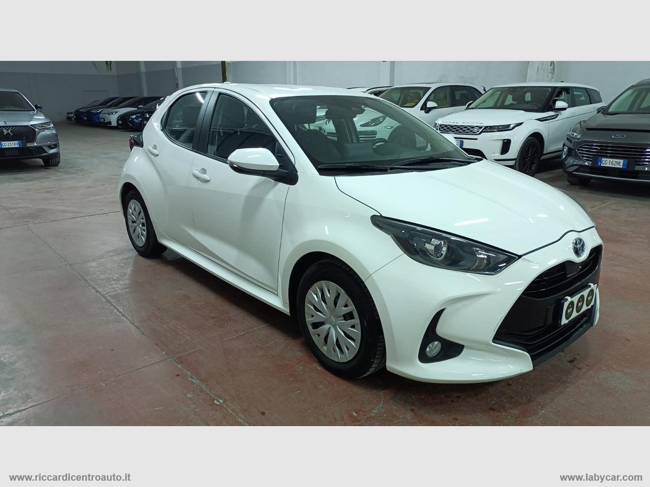 TOYOTA Yaris 1.5 Hybrid 5p. Business