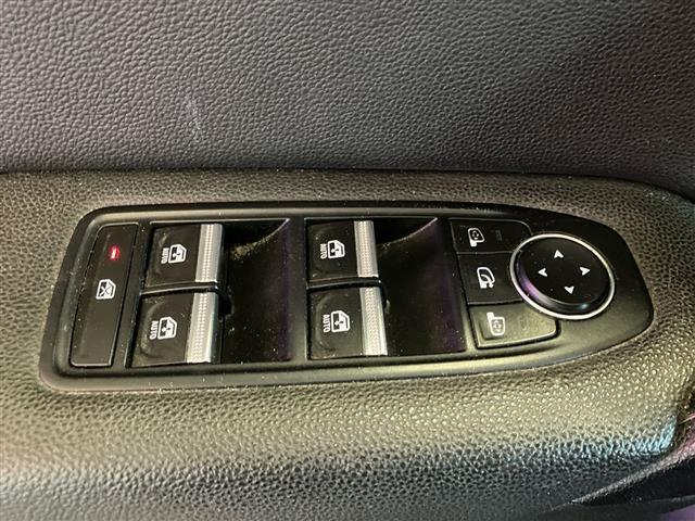 RENAULT Captur 1.6 E-TECH Plug-in Hybrid 160cv Intens Auto