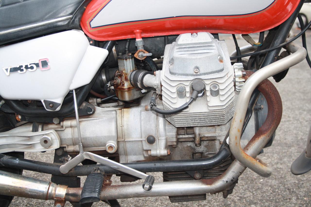 Moto Guzzi V 35 C del 1984 - ATTIVATA ISCRIZIONE FMI