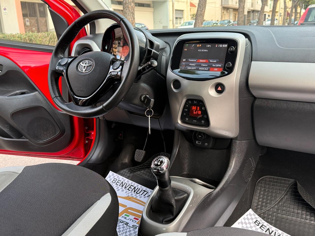 Toyota Aygo 1.0 VVT-i 69CV 5P CAMERA LED - 2017