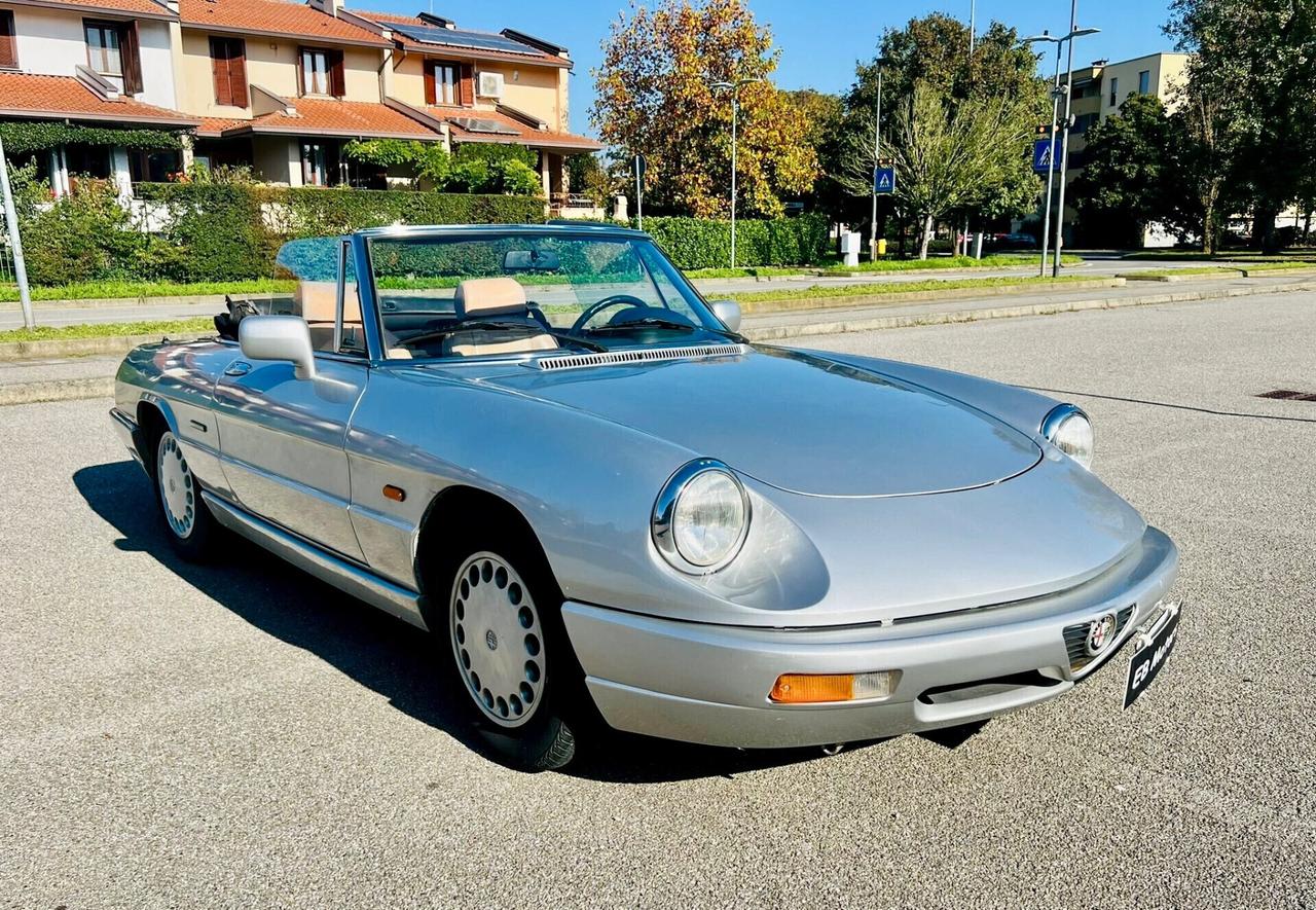 Alfa Romeo Spider Duetto 1.6 Carburatori