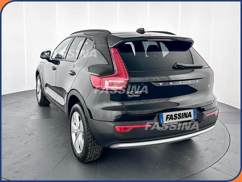 Volvo XC40 XC40 B3 automatico Essential