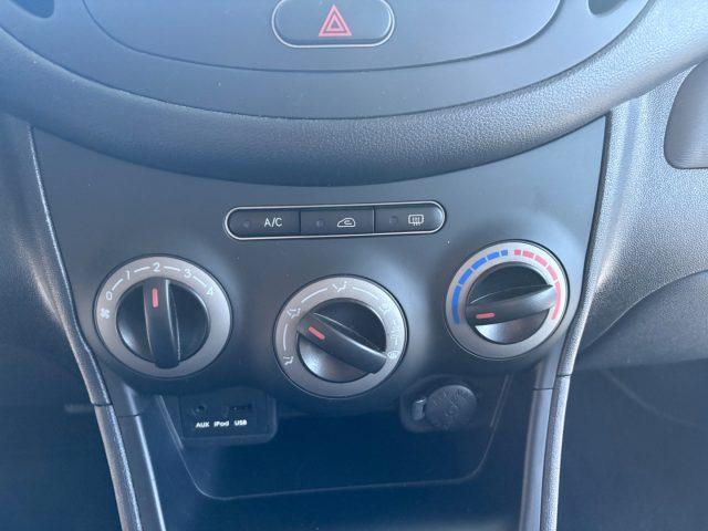 HYUNDAI i10 1.1 12V EURO 5 BENZ OK NEOP POCHISSIMI CHILOMETRI