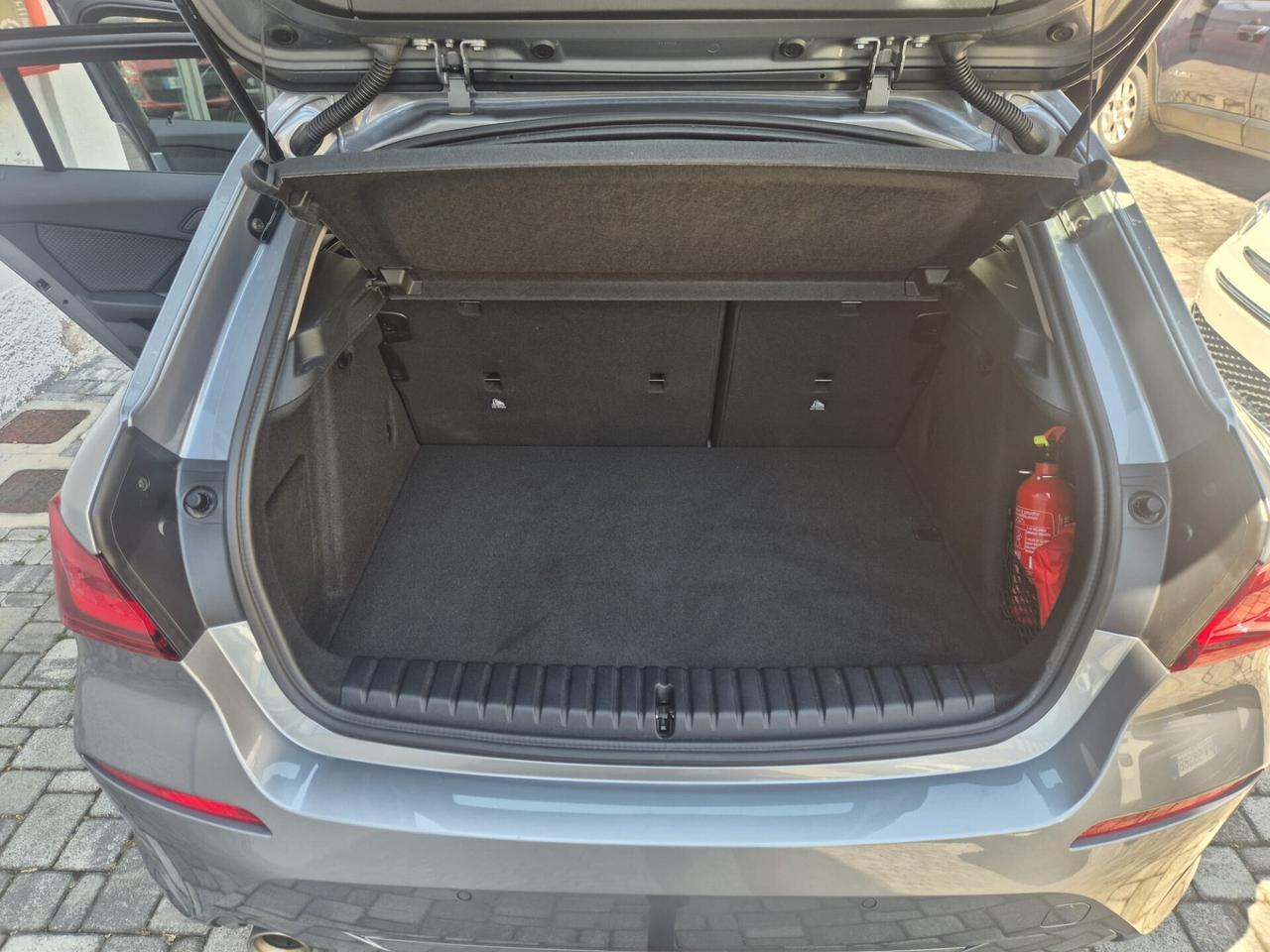Bmw 116i 5p. Business Advantage OK NEOPATENTATI