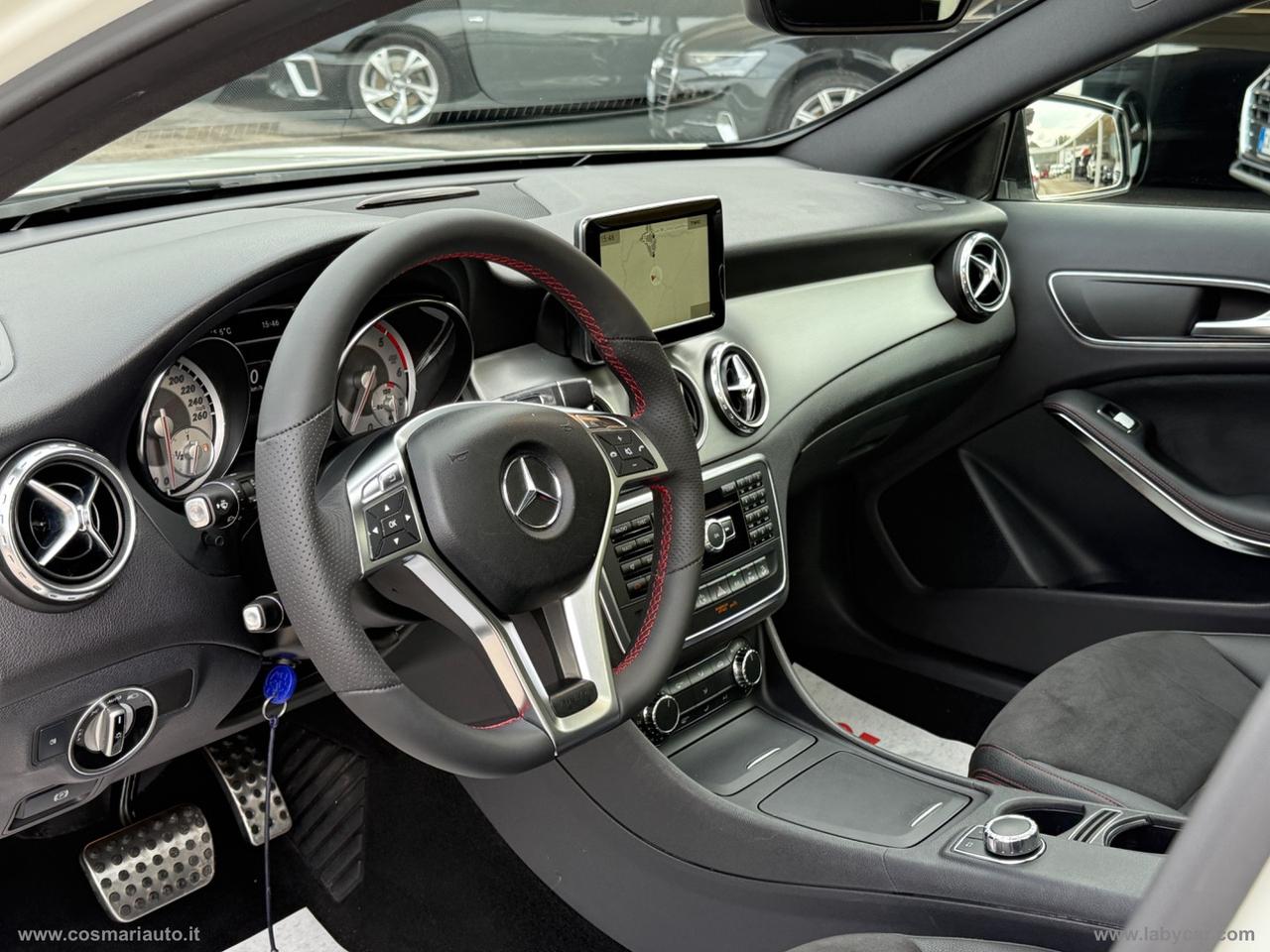 MERCEDES-BENZ GLA 220 CDI Automatic 4Matic Premium NIGHT EDITION