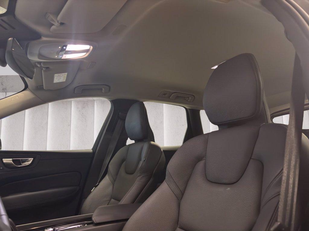 VOLVO XC60 2.0 b4 Core auto del 2024