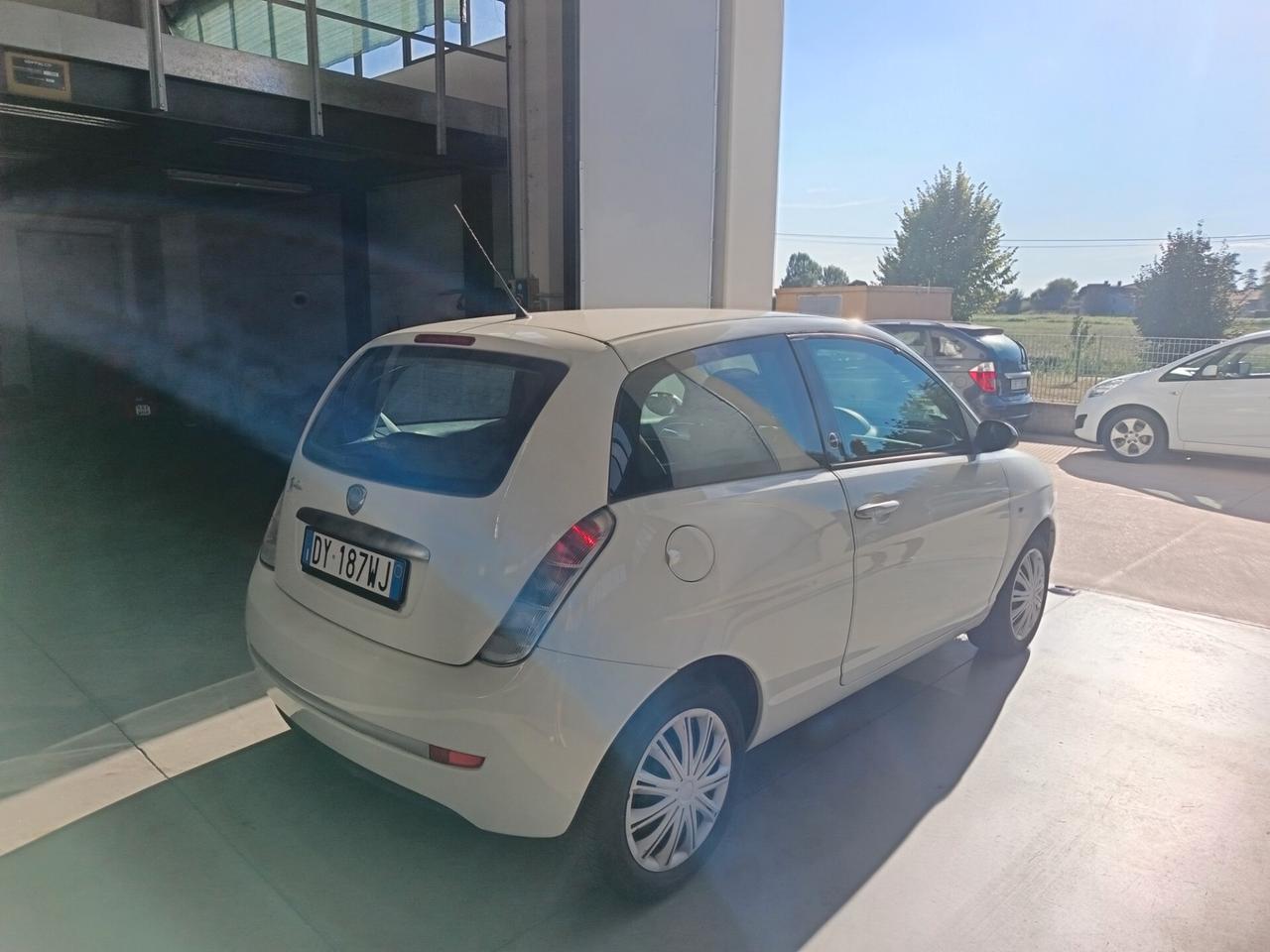 Lancia Ypsilon 1.4 Oro Ecochic GPL