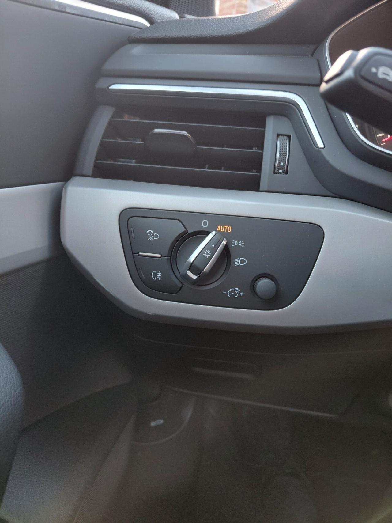 Audi A4 Avant 35 TDI/163 CV S tronic Business