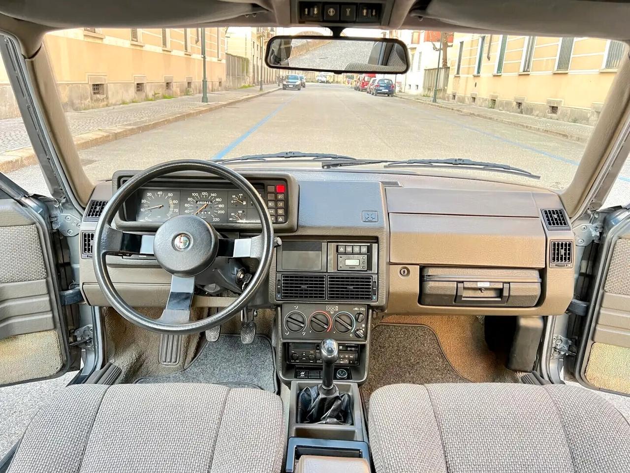 Alfa Romeo 90 2.0 Iniezione