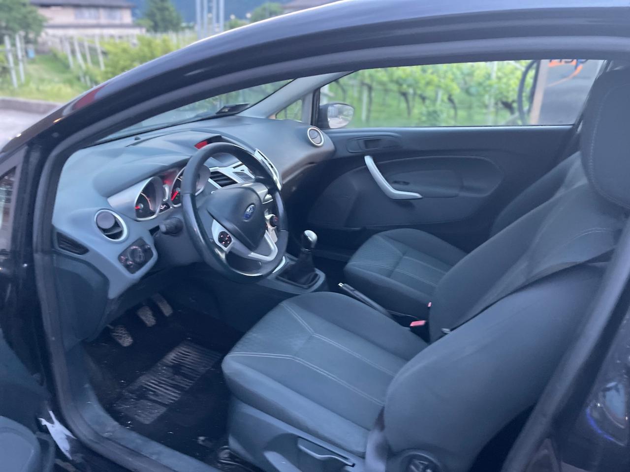 Ford Fiesta 1.4 TDCi 70CV 3 porte Titanium SI NEOPATENTATI