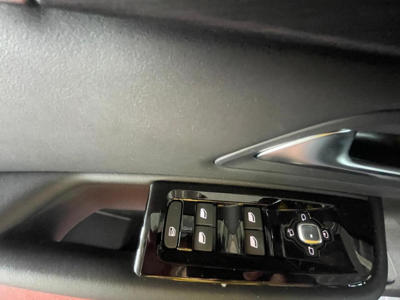 CITROEN C5 X 1.6 hybrid Shine 225cv e-eat8