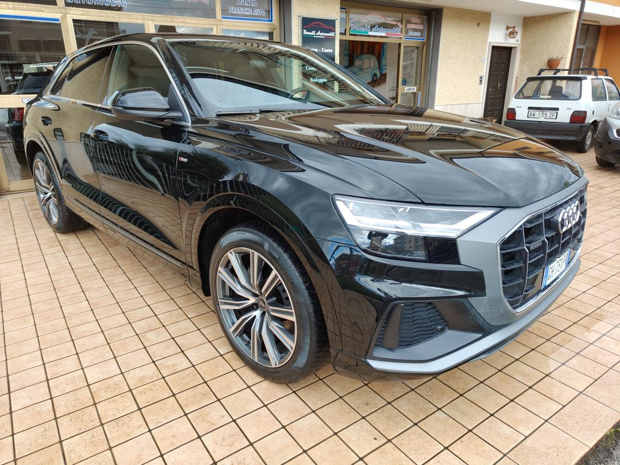 Audi Q8 45 TDI quattro tiptronic Sport