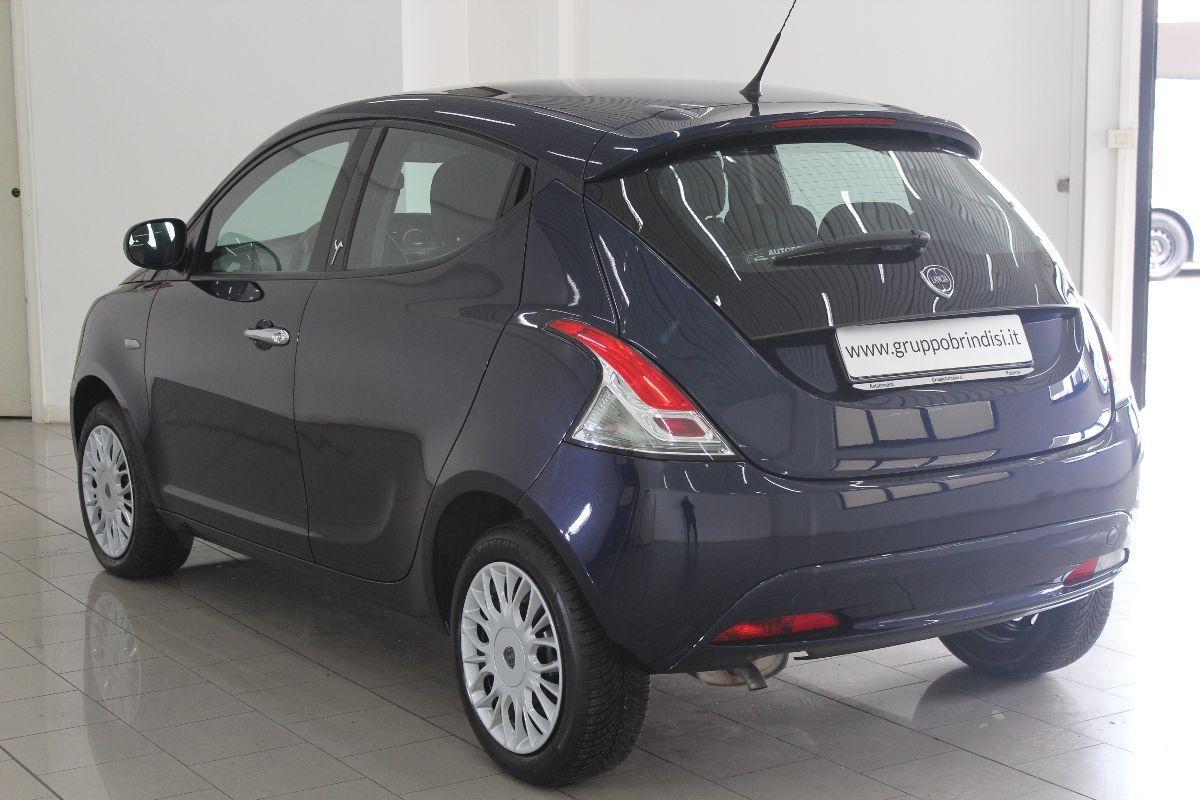 LANCIA - Ypsilon - 1.2 69 CV 5p. Silver