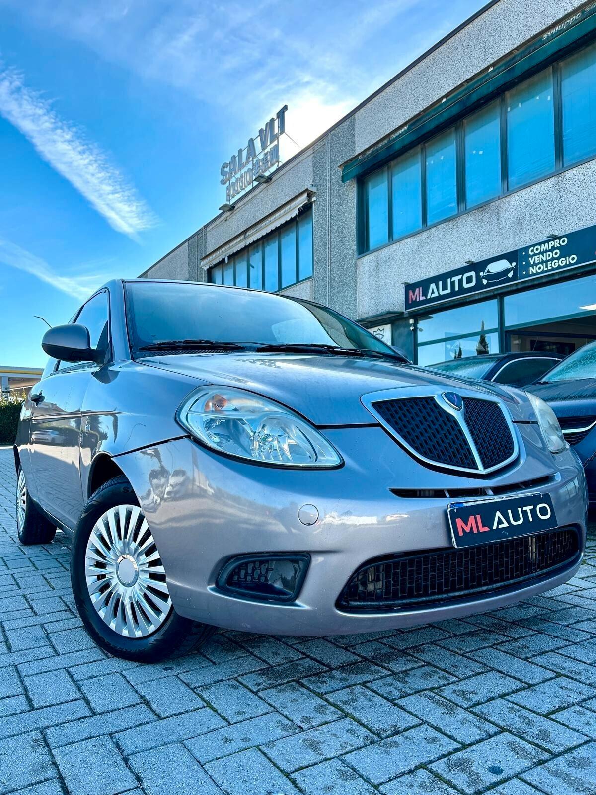 Lancia Ypsilon 1.2 69 CV Unyca - OK NEOPATENTATO