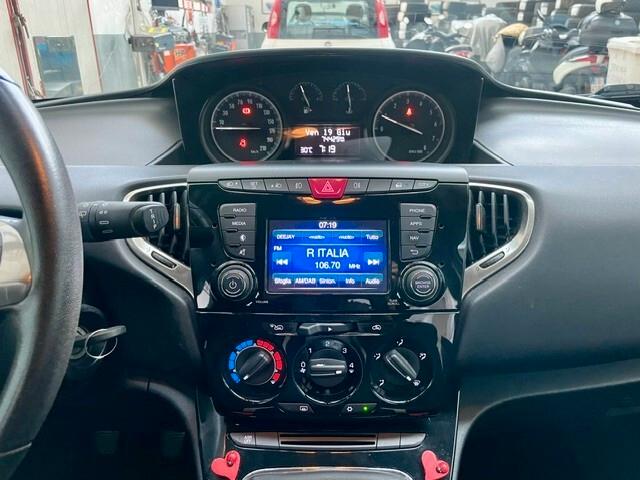 Lancia Ypsilon 1.2 69 CV 5 porte S&S Platinum Edition E6 Km 74.000