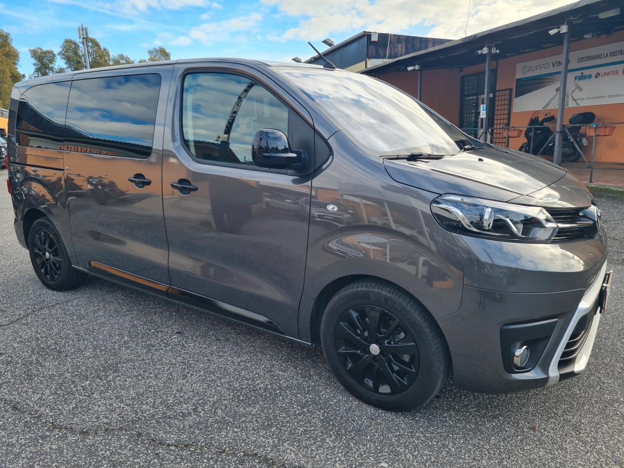 Toyota Proace Verso 2.0D 180 CV 8p*AUT*NAV*TETTO*