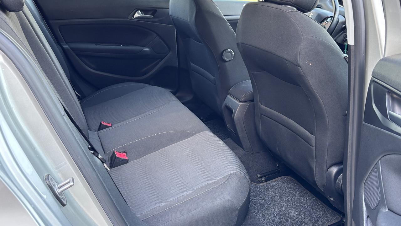 Peugeot 308 BlueHDi 150 S&S Business