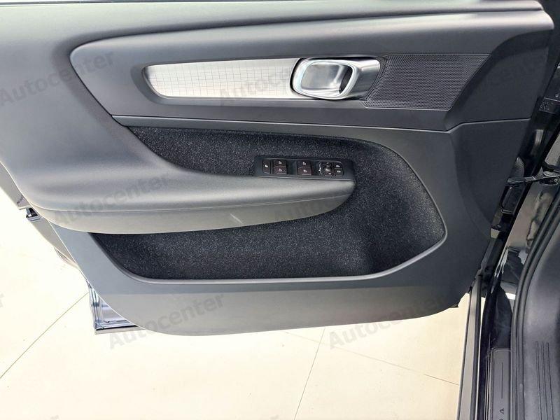 Volvo XC40 D3 150CV MAN MOMENTUM