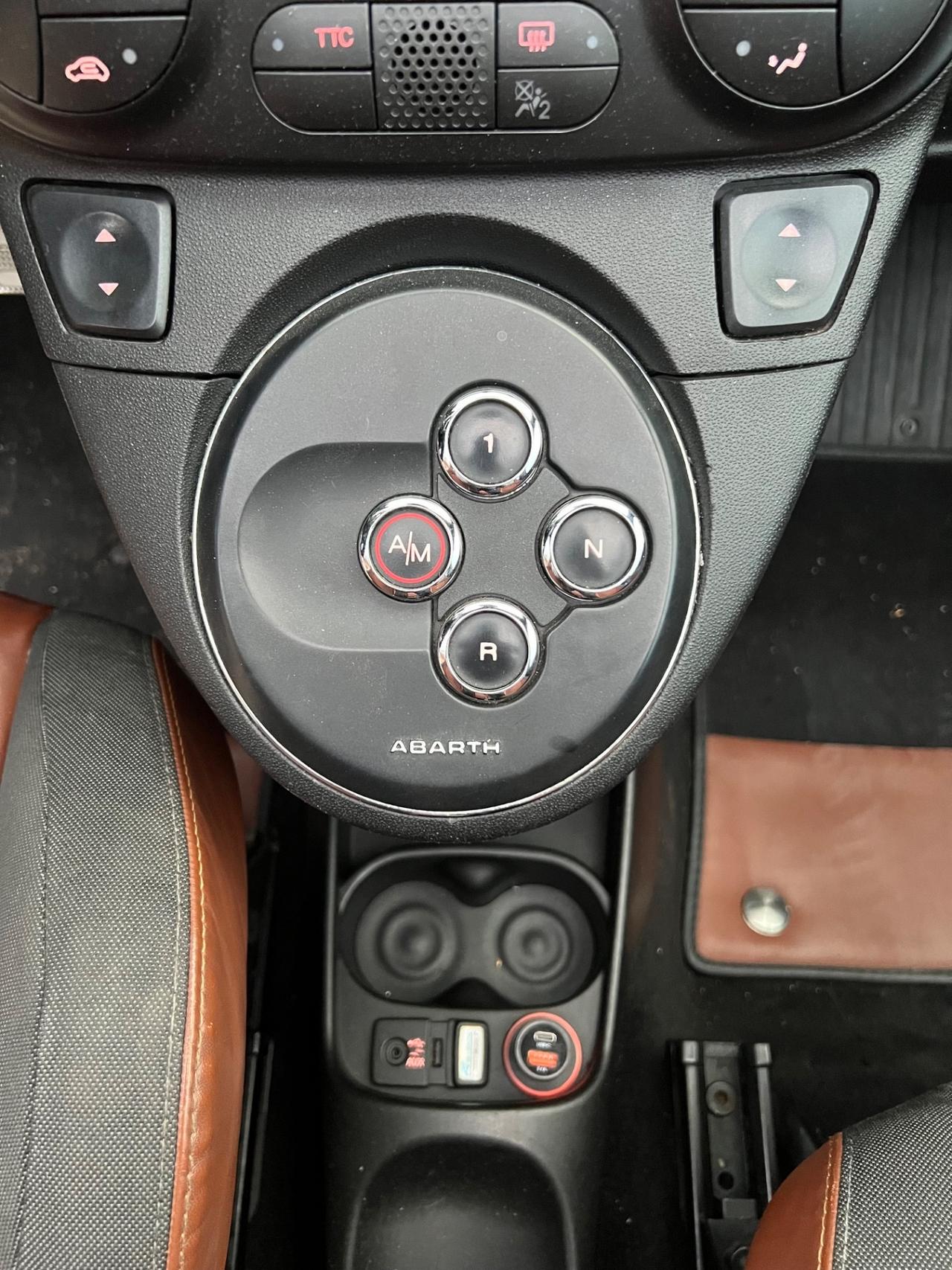 Abarth 595 C 1.4 Turbo T-Jet 180 CV Competizione cabrio