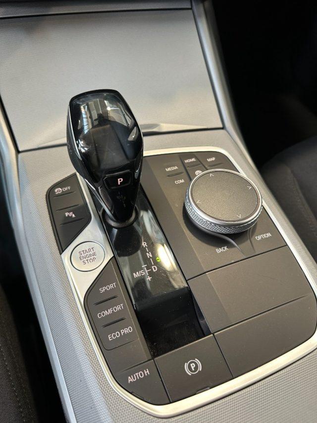 BMW 318 d 48V Touring Business Advantage - Carplay - IVA