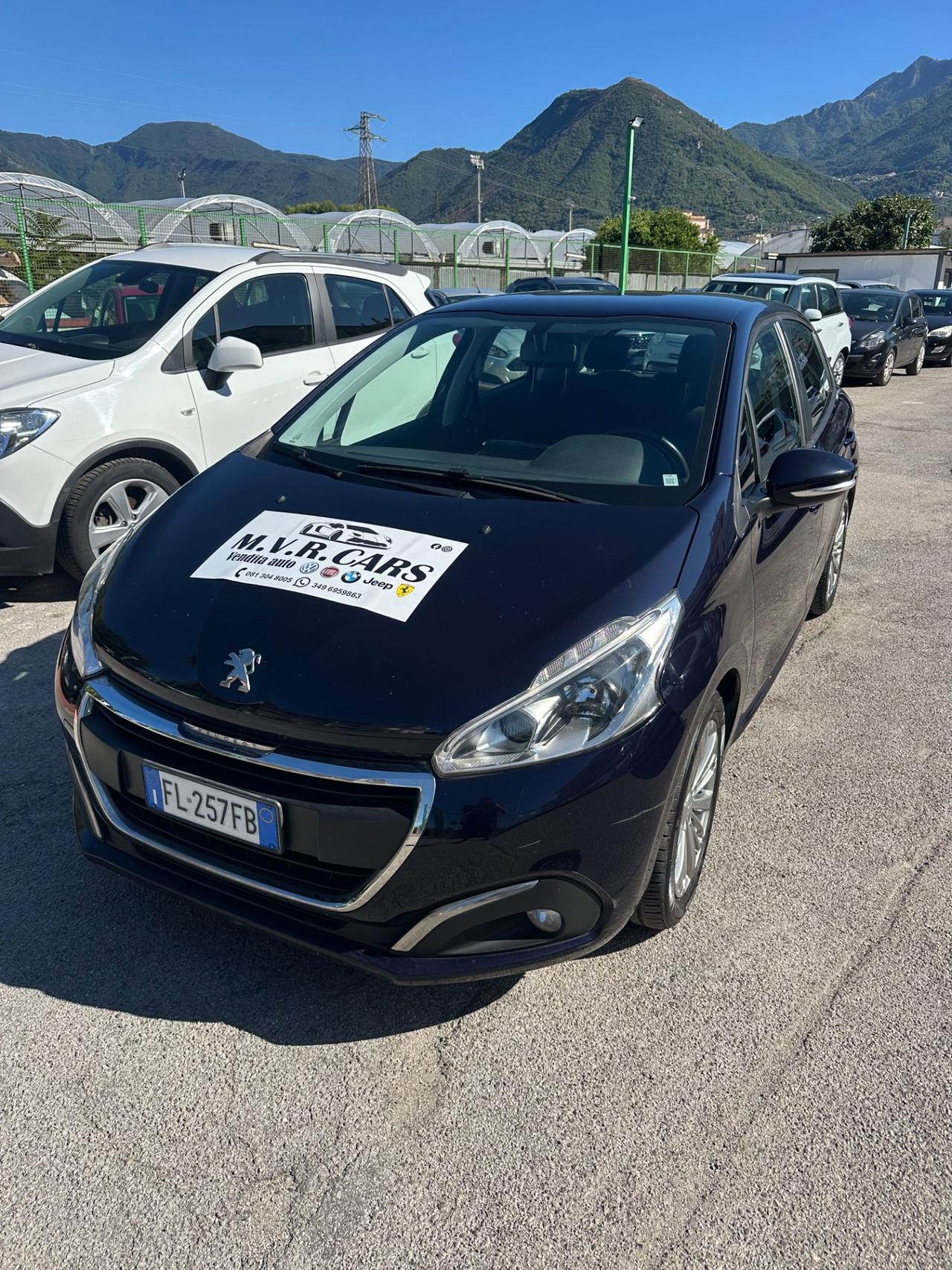Peugeot 208 PureTech 82 5p. GPL Allure