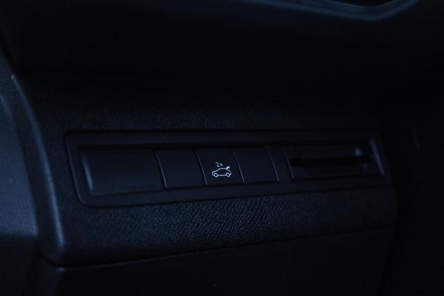 PEUGEOT 5008 PureTech 7 POSTI 130 S&S EAT8 GT Line