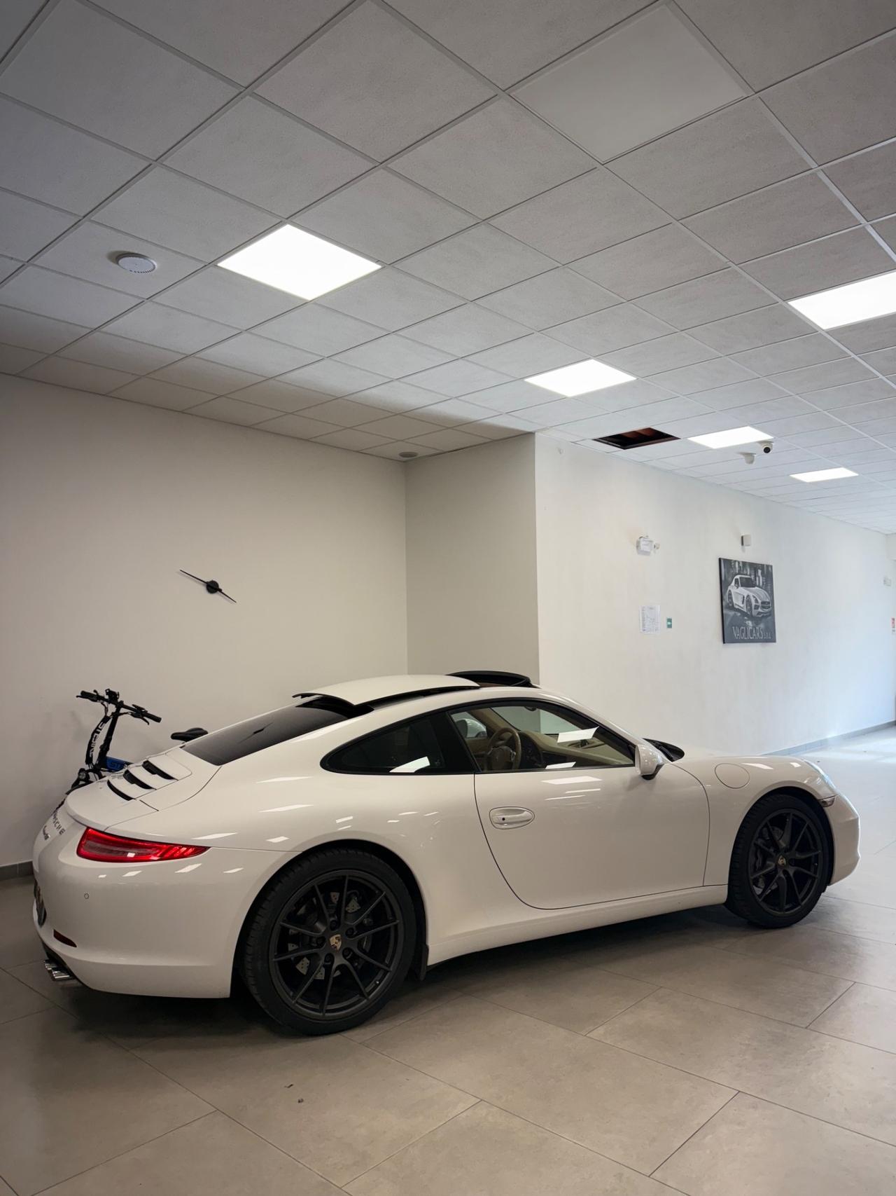 Porsche 911 3.4 Carrera Coupé