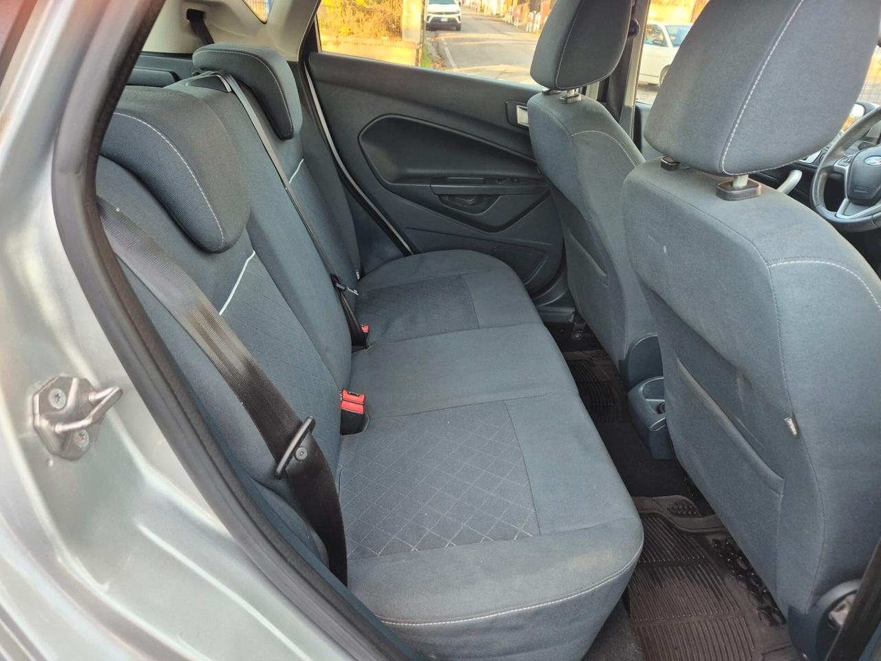 Ford Fiesta Ikon 1.4 TDCi 70CV 5 porte