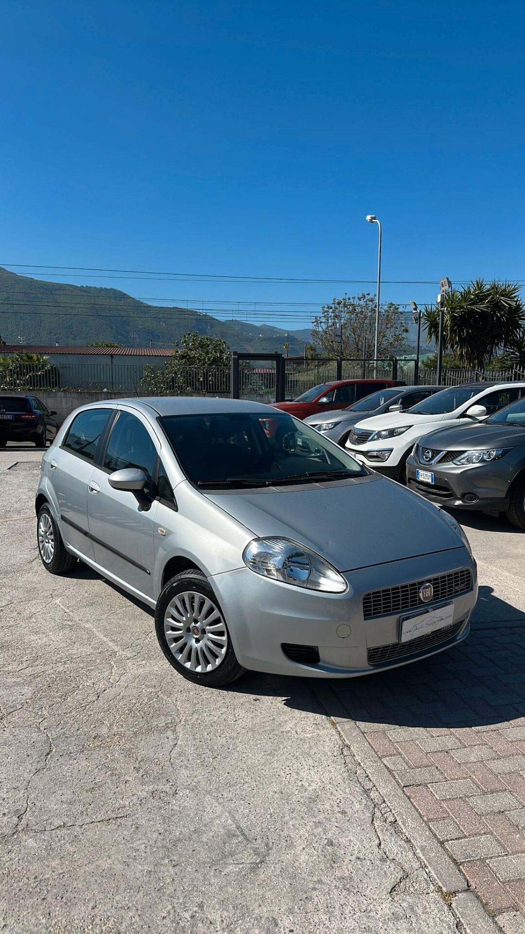 Fiat Grande Punto Grande Punto 1.3 MJT 75 CV 5 porte Dynamic