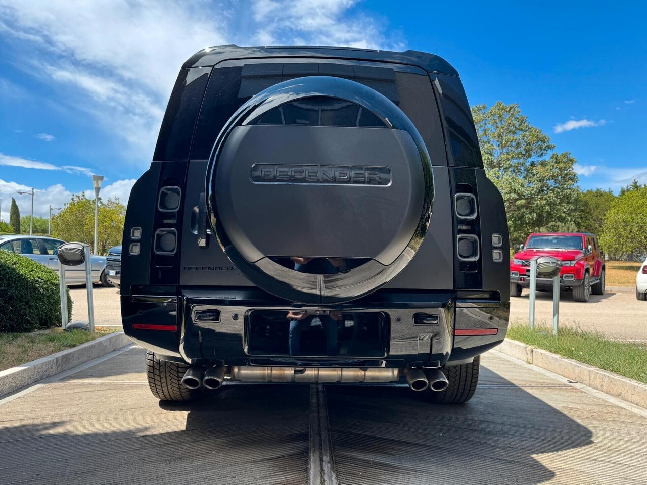 Land Rover Defender 130 5.0 V8 EDITION 500 CV AWD Auto X-Dynamic HSE