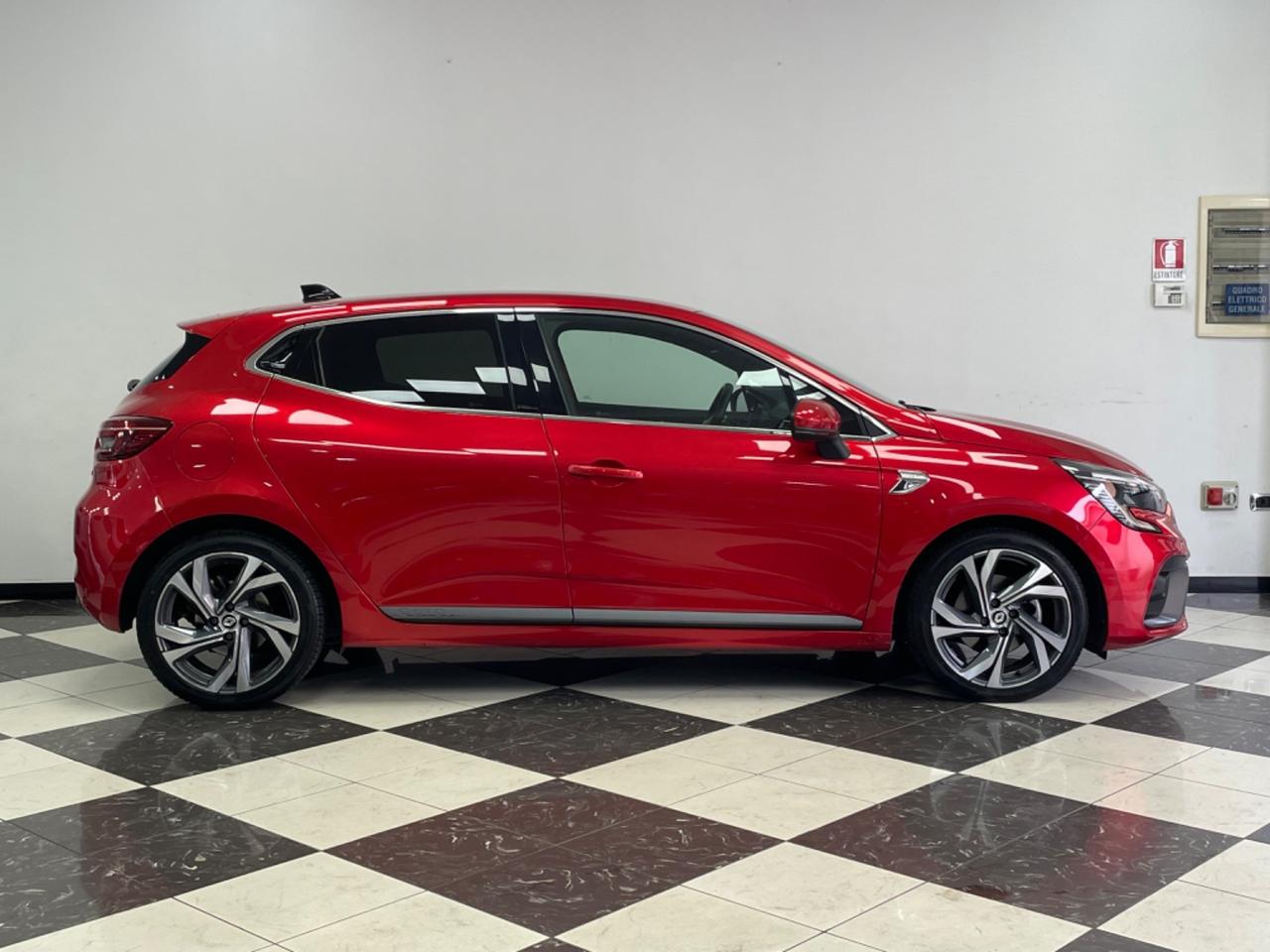 Renault Clio Hybrid E-Tech 140 CV 5 porte R.S. Line