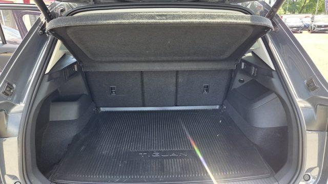 VOLKSWAGEN Tiguan 2.0 TDI 150 CV DSG Life PERMUTE UNICOPRIETARIO