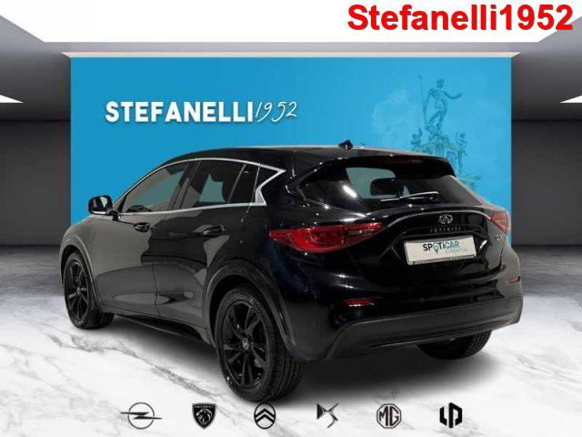 INFINITI Q30 - 1.5d Premium City Black 109cv dct