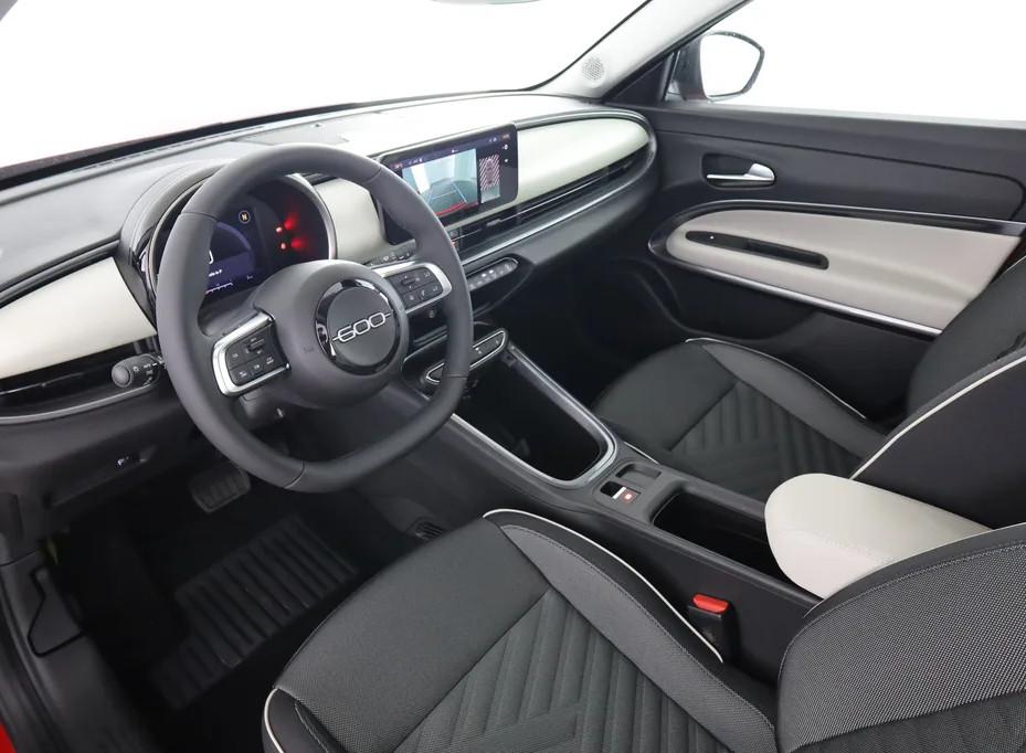 FIAT 600 (2023-->) 600 Hybrid 110 CV DCT MHEV La Prima