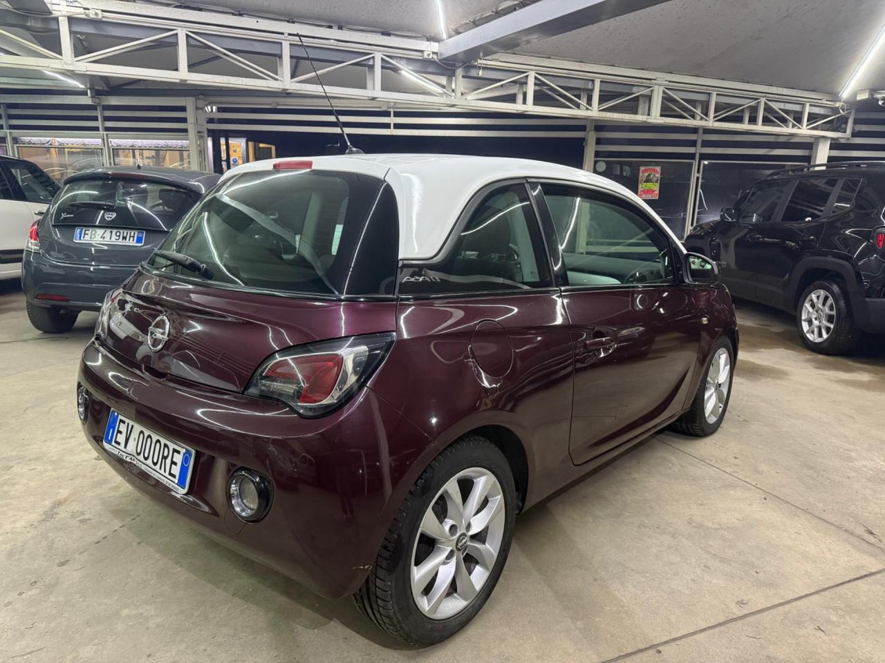Opel Adam 1.2 70 CV NEOPATENTATI