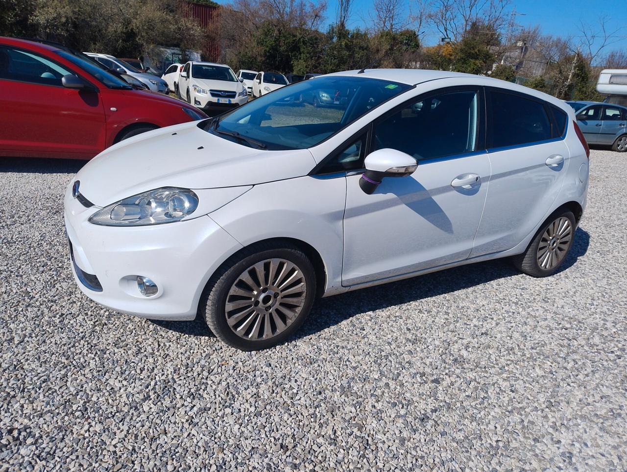 Ford Fiesta 1.4 TDCi 5p. Titanium