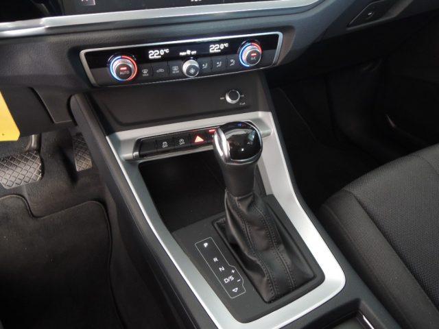 AUDI Q3 35 TDI S tronic Business Advanced