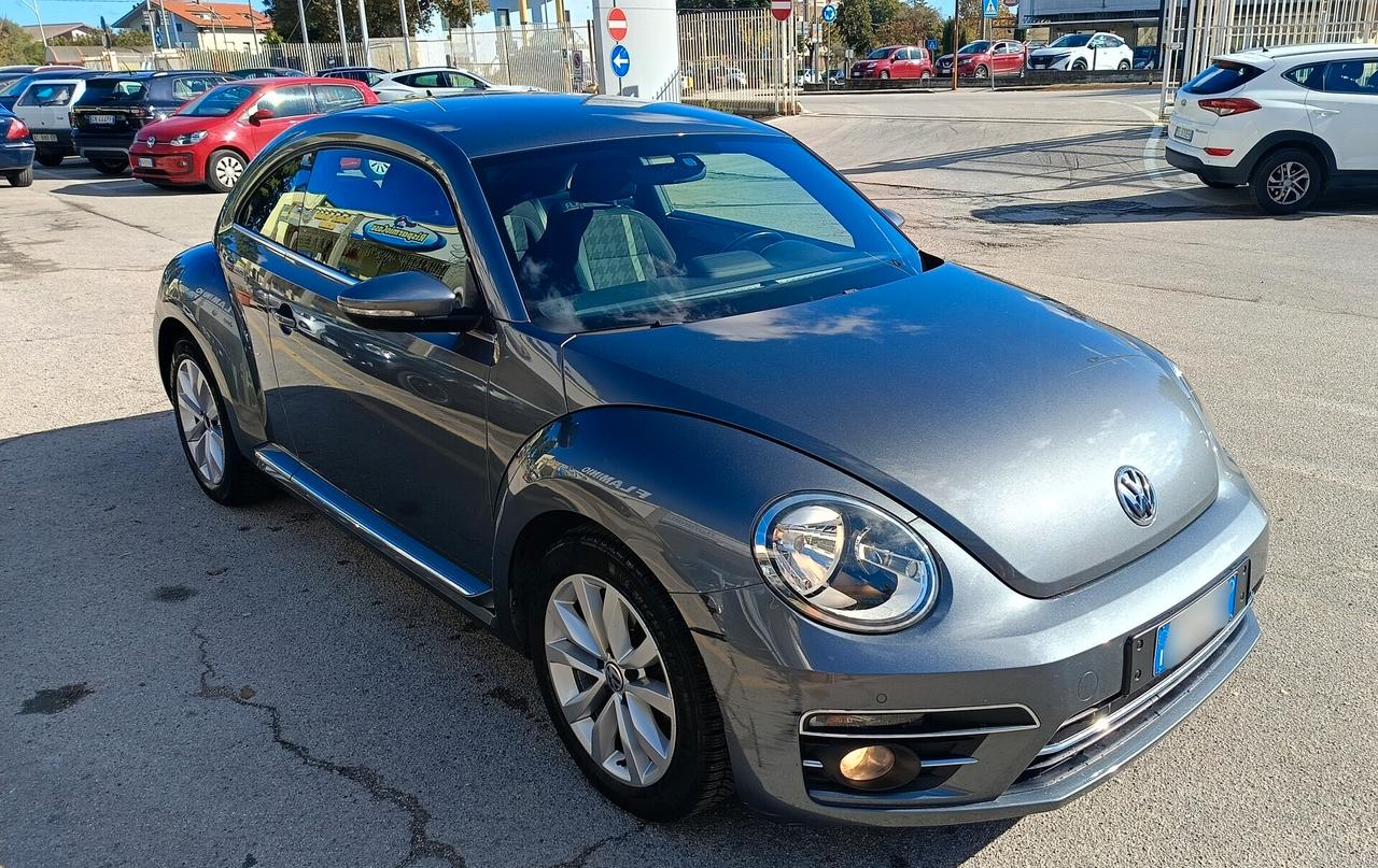 Volkswagen Maggiolino 2.0 TDI DSG Design BlueMotion Technology