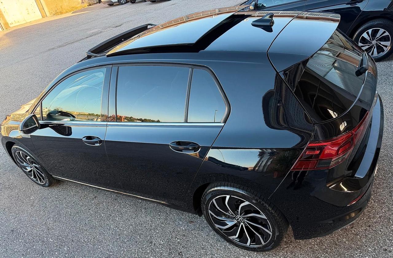 Volkswagen Golf 2.0 TDI DSG SCR Style TETTO APRIBILE E SEDILI ELETTRICI
