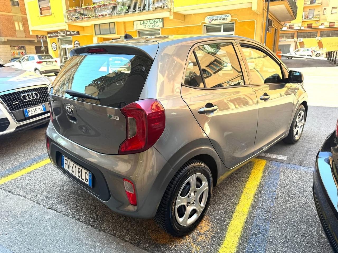Kia Picanto 1.0 12V EcoGPL 5 porte Cool