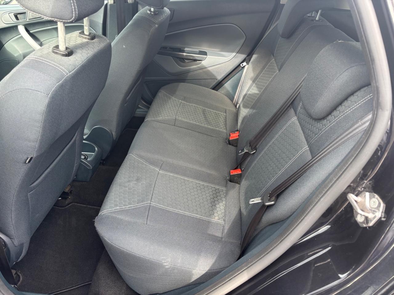 Ford Fiesta 1.4 5 porte Bz.- GPL Titanium