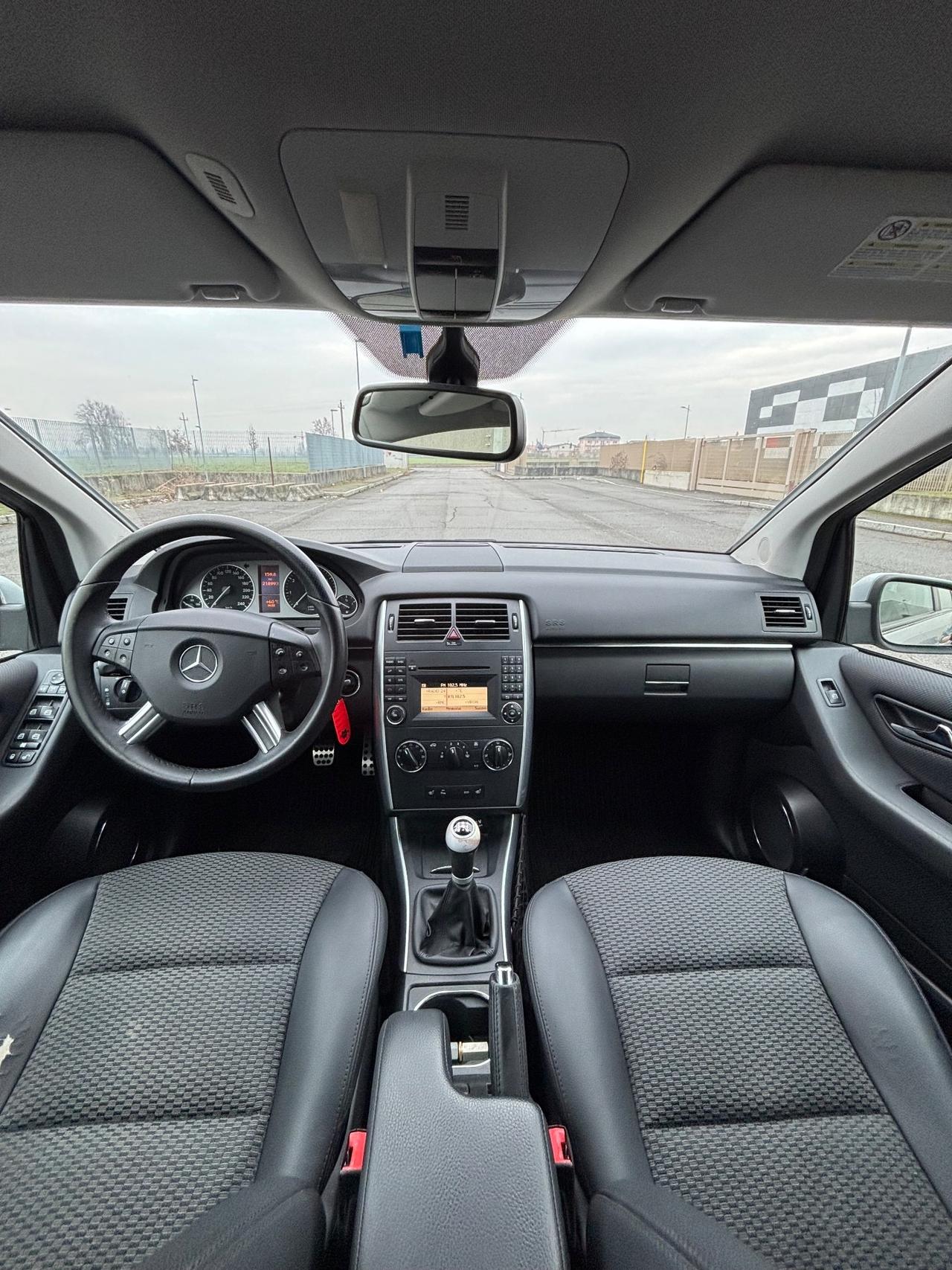 Mercedes-benz B 180 BlueEFFICIENCY