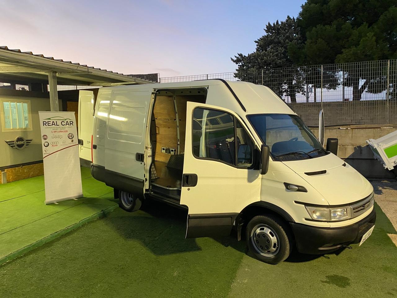 Iveco Daily 3.0 35C14 Gemellato