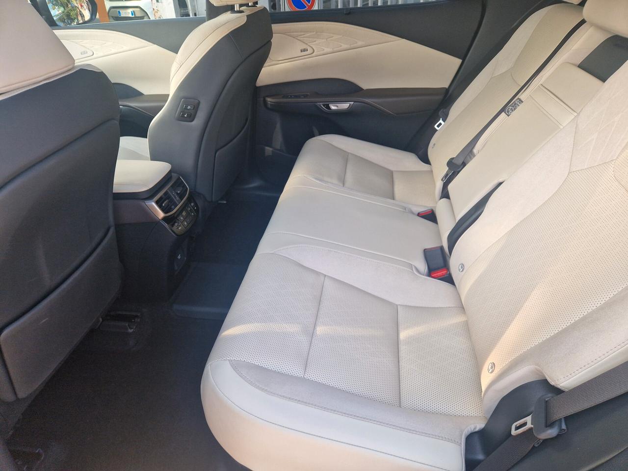 Lexus RX 450h RX 450h+ Plug-in Hybrid Luxury