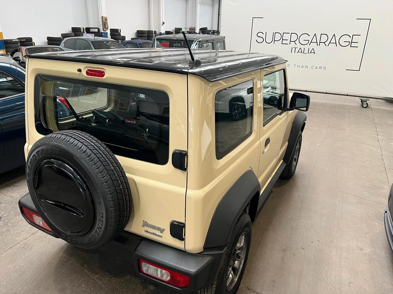 Suzuki Jimny 1.5 5MT 4 POSTI 4X4