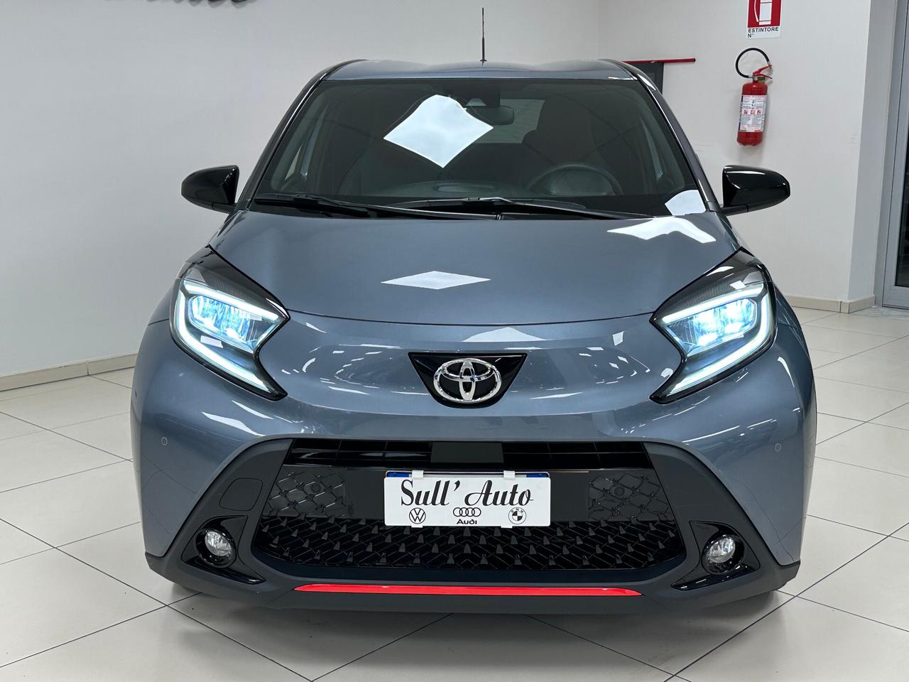 Toyota Aygo X 1.0 VVT-i 72 CV 5 porte UNDERCOVER - 2023